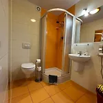 公寓 瑟维斯综合公寓酒店 *