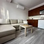 公寓 瑟维斯综合公寓酒店 克拉科夫
